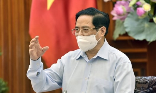 Thủ tướng Phạm Minh Chính phát biểu kết luận cuộc làm việc với Bộ Y tế ngày 15.5. Ảnh: VGP