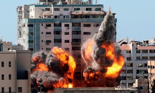 Israel nã gần 3.000 rocket vào Gaza hôm 16.5. Ảnh: AFP