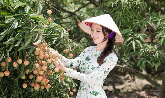 Á hậu Thuỵ Vân mong muốn mọi người sẽ ủng hộ nông sản Việt nhiều hơn đặc biệt khi dịch COVID-19 búng phát. Ảnh: NVCC