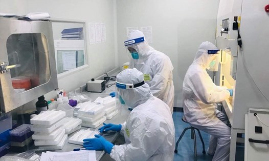 Xét nghiệm COVID-19 ở Bắc Ninh. Ảnh: Bộ Y tế