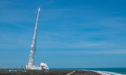Tên lửa Atlas V mang vệ tinh cảnh báo tên lửa phóng từ Trạm Không quân Mũi Canaveral ở Florida, Mỹ, ngày 18.5. Ảnh: United Launch Alliance.