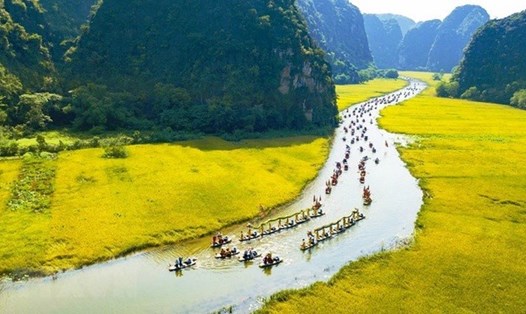 UBND tỉnh Ninh Bình đã có thông báo dừng tổ chức Tuần du lịch "Sắc vàng Tam Cốc - Tràng An" để phòng dịch COVID-19. Ảnh: NT