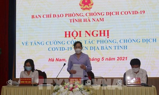 Bí thư Tỉnh ủy Hà Nam Lê Thị Thủy phát biểu tại hội nghị. Ảnh: TTXVN