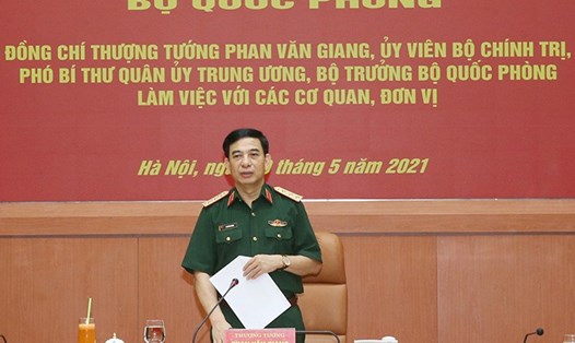 Thượng tướng Phan Văn Giang phát biểu tại buổi làm việc. Ảnh: Hồng Pha