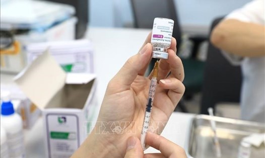 Vaccine Astra Zeneca được tiêm cho đội ngũ tuyến đầu tham gia phòng dịch COVID-19. Ảnh minh họa: Thành Đạt/TTXVN