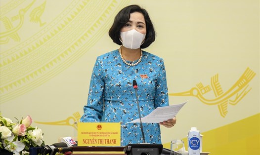 Bà Nguyễn Thị Thanh trả lời tại buổi họp báo. Ảnh: Phạm Đông