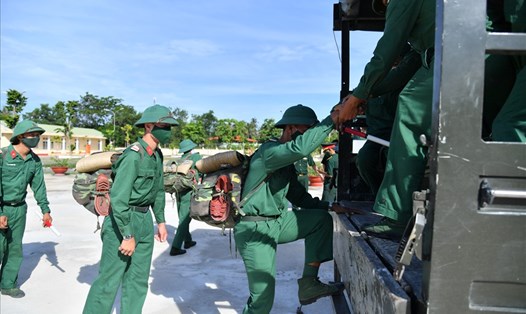 Bộ Chỉ huy quân sự (CHQS) tỉnh Kiên Giang đã điều động tăng cường 110 cán bộ, chiến sĩ cho tuyến đầu chống dịch COVID-19. Ảnh: PV