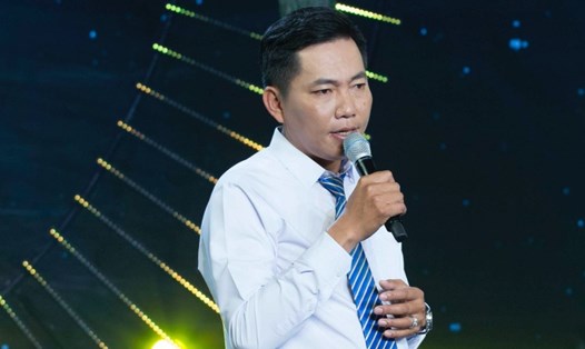 Nông dân miền Tây Nguyễn Thanh Tân thành công khi nuôi lươn. Ảnh: CTCC.