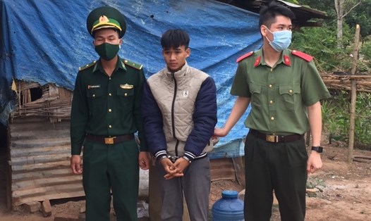 Đối tượng Hồ Văn Ngân (16 tuổi, thôn A Mảy, xã Lìa, huyện Hướng Hóa, tỉnh Quảng Trị) bị bắt giữ vì tàng trữ trái phép chất ma túy. Ảnh: BP.