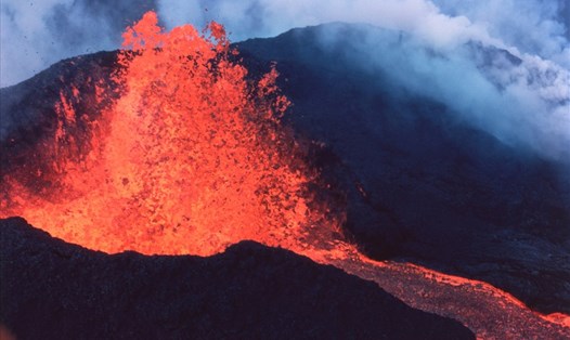 Vụ phun trào năm 1984 của núi lửa Mauna Loa. Ảnh: National Park Service, Hawai'i Volcanoes National Park