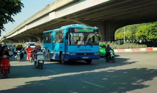 Tuyến xe buýt số 103 vận tải hành khách bến xe Mỹ Đình – Hương Sơn. Ảnh GT