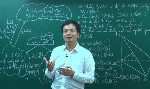Thầy Nguyễn Mạnh Cường hướng dẫn cách ôn tập và làm bài môn Toán hiệu quả.