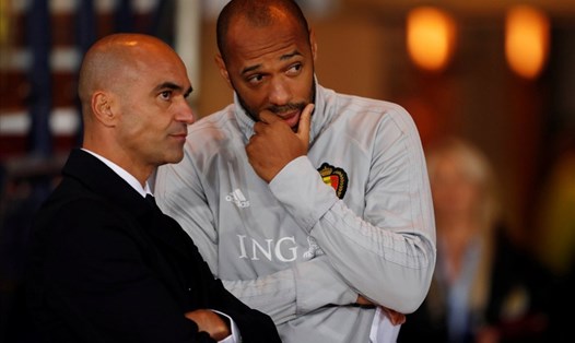Huấn luyện viên Roberto Martinez và Thierry Henry sẽ lại sát cánh ở đội tuyển Bỉ tại EURO 2020. Ảnh: AFP