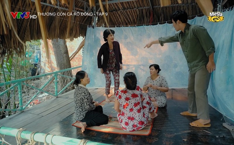 Thương con cá rô đồng: Thương đã bị đám giang hồ bày trò sàm sỡ