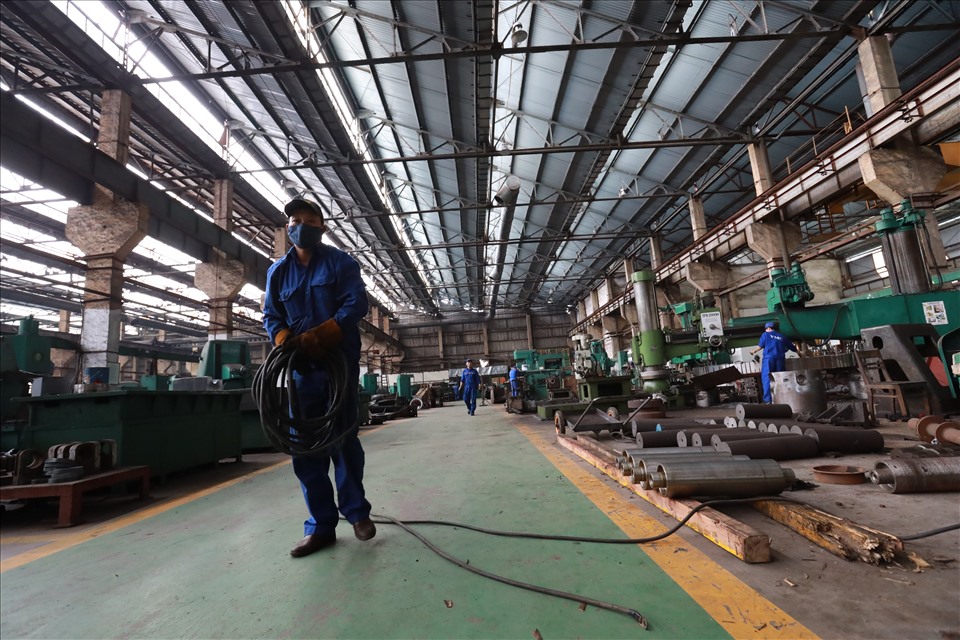Các doanh nghiệp cơ khí chịu ảnh hưởng nặng nền bởi dịch COVID-19. Ảnh: Hải Nguyễn