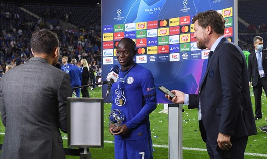 Mới nửa năm 2021, N'Golo Kante đã được rất nhiều người chọn là Cầu thủ xuất sắc nhất năm. Ảnh: UEFA