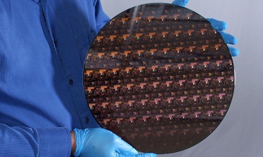 Chip 2 nanomet mới do IBM phát triển. Đây là vi mạch nhỏ nhất, mạnh nhất từng được phát triển trên thế giới. Ảnh: IBM.