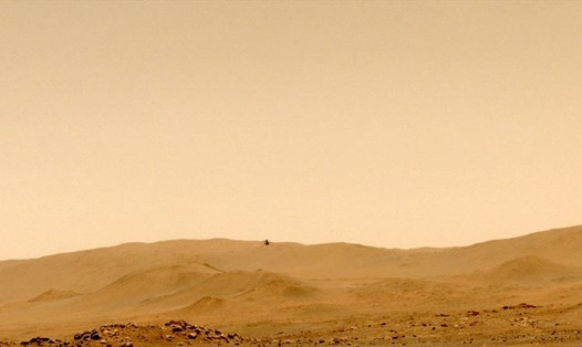 Trực thăng sao Hỏa của NASA hoàn tất chuyến bay một chiều đầu tiên trên sao Hỏa. Ảnh: NASA.
