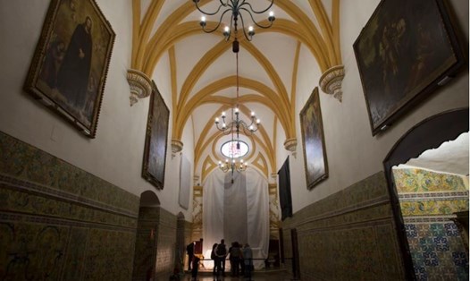 Gian thờ của nhà nguyện, nơi phát hiện hài cốt 700 tuổi. Ảnh: Khảo cổ Tây Ban Nha