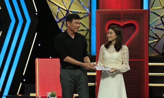 Thầy giáo Xuân Tùng và Phan Yến. Ảnh: MCV.