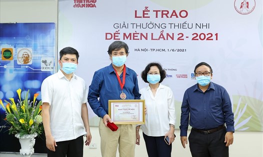 Lễ trao giải Thiếu nhi Dế Mèn lần 2 tại Hà Nội diễn ra vào sáng ngày 1.6. Ảnh: BTC