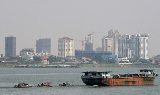 Một góc sông Mekong ở thủ đô Phnom Penh của Campuchia. Ảnh: AFP