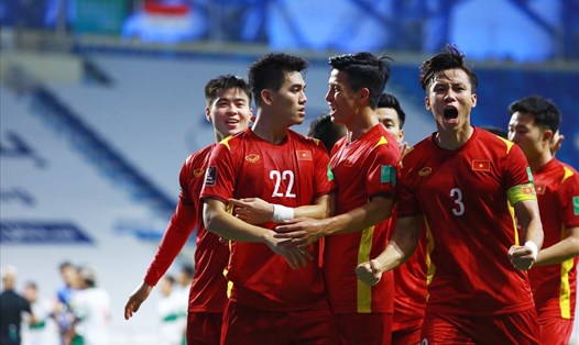 Tuyển Việt Nam được người hâm mộ đặt niềm tin sẽ đánh bại Malaysia. Ảnh: Trung Thu