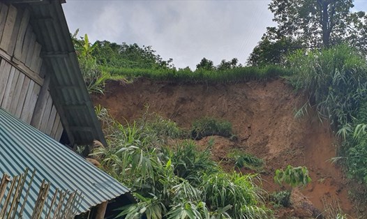 Hiện trường vụ sạt lở đất tại huyện Bảo Yên, tỉnh Lào Cai khiến một phụ nữ tử vong. Ảnh: Minh Nguyễn