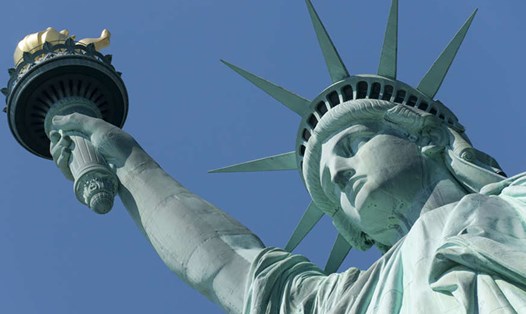 Phiên bản tượng Nữ thần Tự do thứ 2 mà Pháp gửi tặng Mỹ chỉ nhỏ bằng 1/16 so với nguyên gốc. Ảnh: AFP