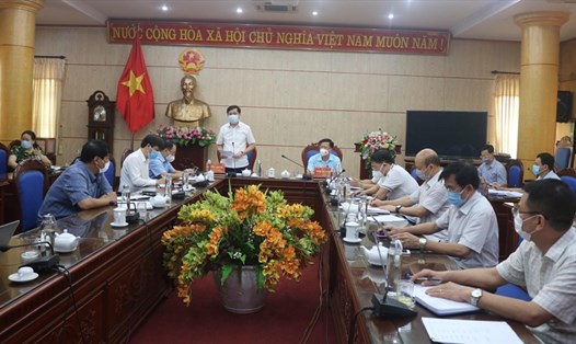 UBND tỉnh Bắc Kạn tiến hành họp trực tuyến khẩn với huyện Ba Bể để triển khai các biện pháp phòng chống COVID-19. Ảnh: BBK.