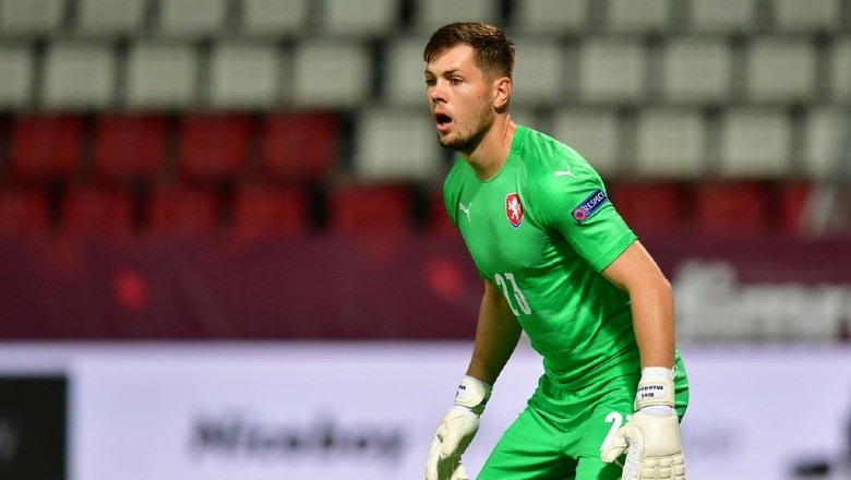 Ales Mandous là thủ môn gần như vô danh, kém tiếng Filip Nguyễn nhưng đã khẳng định được tài năng để dự EURO 2020. Ảnh: LĐBĐ CH Séc.