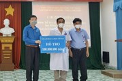 LĐLĐ tỉnh Lạng Sơn hỗ trợ đoàn viên Trung tâm y tế huyện Hữu Lũng