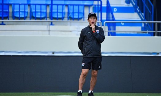Huấn luyện viên Akira Nishino sẽ về Nhật Bản sau trận đấu giữa Thái Lan và Malaysia. Ảnh: SMMSport