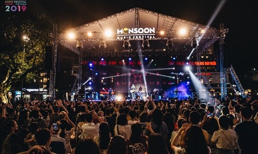Lễ hội Âm nhạc Gió mùa do nhạc sĩ Quốc Trung tổ chức năm 2019 đã góp phần tạo nên một không gian văn hoá nổi bật cho Thủ đô (ảnh chụp trước thời điểm dịch COVID-19).