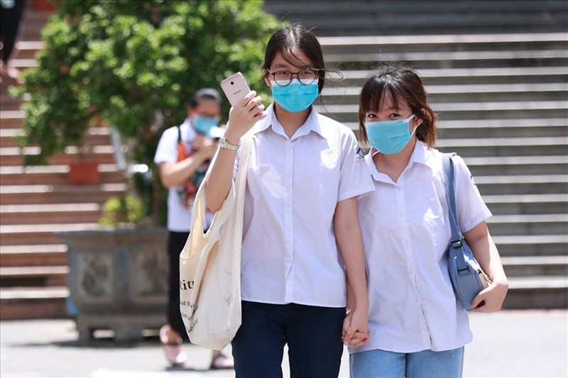 Hà Nội công bố đáp án chính thức đề thi môn Toán vào 10 năm 2021