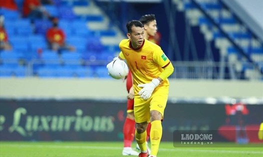 Tấn Trường hoàn thành nhiệm vụ tại vòng loại World Cup 2022 cùng đội tuyển Việt Nam. Ảnh: Trung Thu