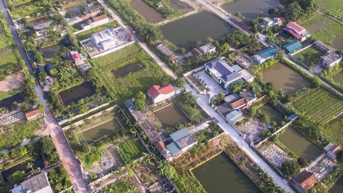 Cả một khu dân cư xây dựng trái phép trên đất nông nghiệp ở TP.Thái Bình. Ảnh: T.D