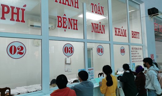 BHXH Việt Nam tăng cường chấn chỉnh công tác quản lý, xét duyệt hưởng chế độ ốm đau, thai sản. Ảnh minh hoạ: Hà Anh