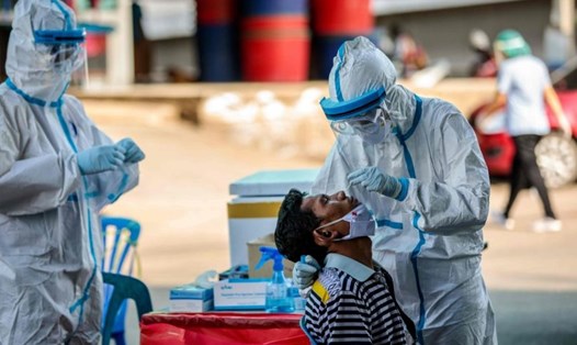 Thái Lan đã tiêm hơn 7,5 triệu liều vaccine COVID-19 tính đến 19.6. Ảnh: AFP