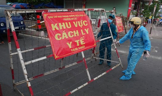 Ba khu phố thuộc phường An Lạc, quận Bình Tân trước đó cũng bị phong tỏa trong 14 ngày. Ảnh: Vũ Tú