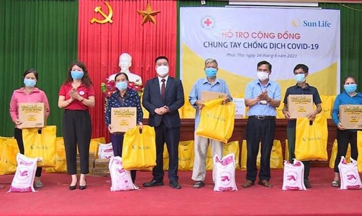 Sun Life Việt Nam đồng hành cùng cộng đồng trước những diễn biến phức tạp của dịch bệnh COVID-19.