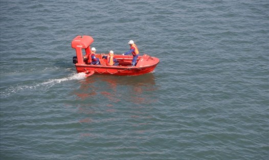 Văn phòng Nhân quyền Liên Hợp Quốc, Tổ chức Lao động Quốc tế (ILO) và Tổ chức Hàng hải Quốc tế (IMO) cùng lên tiếng cảnh báo về những vấn đề liên quan tới tình trạng mắc kẹt của các thuyền viên, người lao động trên biển do dịch COVID-19. Ảnh: NVCC