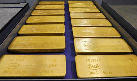 Hơn 99% vàng khai thác ở Congo bị buôn lậu sang các nước láng giềng. Ảnh: IPIS