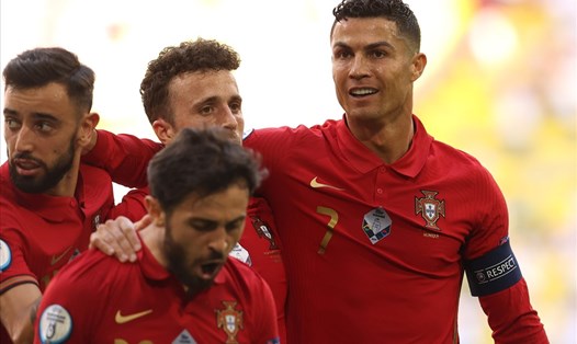 Tuyển Bồ Đào Nha vượt qua cửa tử để đi tiếp vào vòng 16 đội, nơi họ sẽ gặp tuyển Bỉ. Ảnh: EURO 2020.