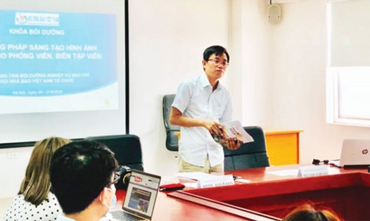 Một khóa học tại Trung tâm Bồi dưỡng nghiệp vụ báo chí - Hội Nhà báo Việt Nam. Ảnh: HNB