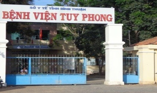 Sở Y tế Bình Thuận thông báo những người đến Trung tâm Y tế huyện Tuy Phong liên hệ khai báo y tế. Ảnh: P.N.