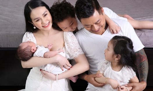 Gia đình hạnh phúc của gia đình ca sĩ Tuấn Hưng - Hương Baby, Ảnh: NVCC