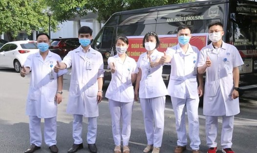 Trước đó, 6 y bác sĩ của tỉnh Phú Thọ đã có mặt hỗ trợ Bắc Giang trong phòng, chống dịch COVID-19.