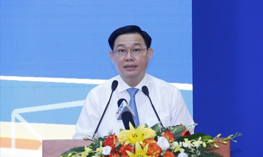 Chủ tịch Quốc hội Vương Đình Huệ phát biểu tại buổi lễ. Ảnh: Hải Nguyễn