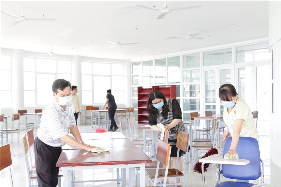 Các điểm thi tại Kiên Giang sẽ được vệ sinh phun khử khuẩn phòng dịch COVID-19. Ảnh minh họa